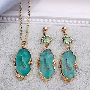 Boho Chic Raw Faux Agate Slice Pendant Necklace & Drop Earrings Set Gift